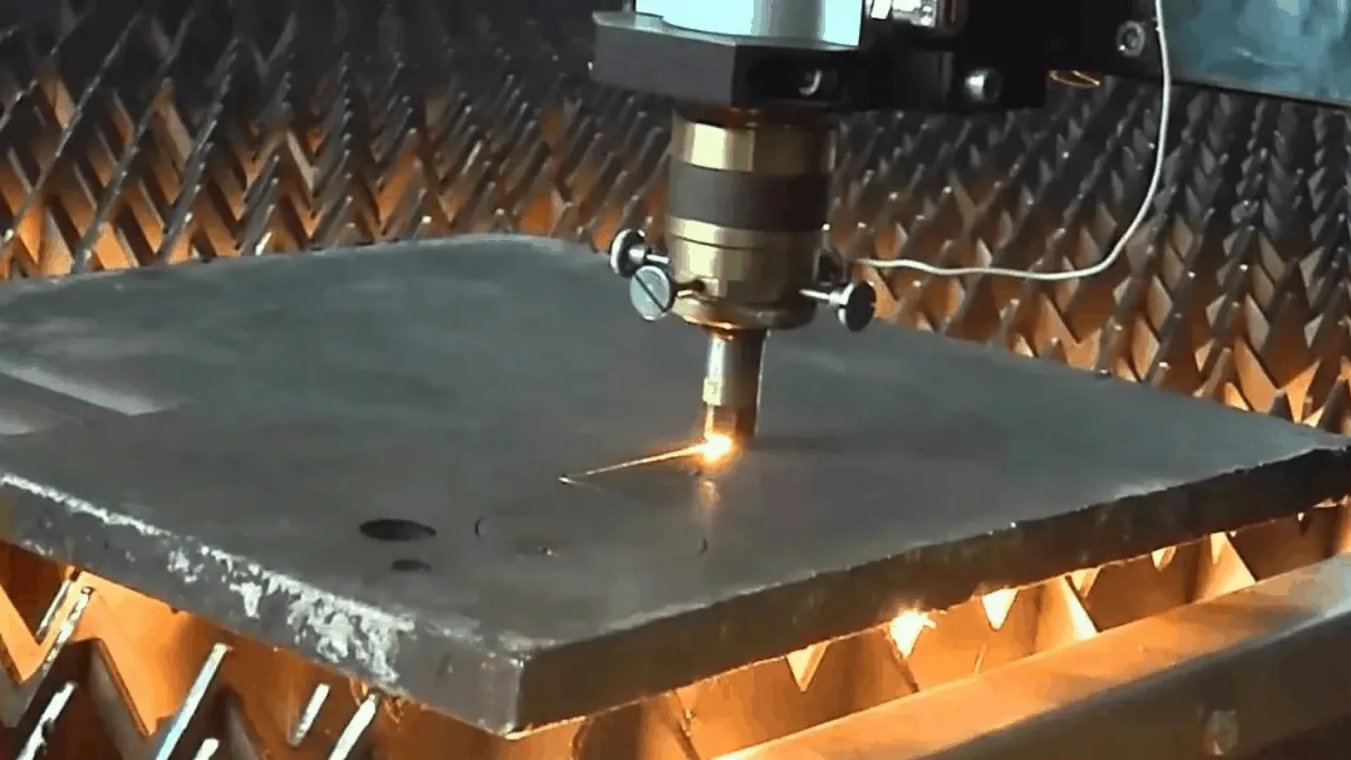 Резка металла гидроабразивная шар запорный резиновый